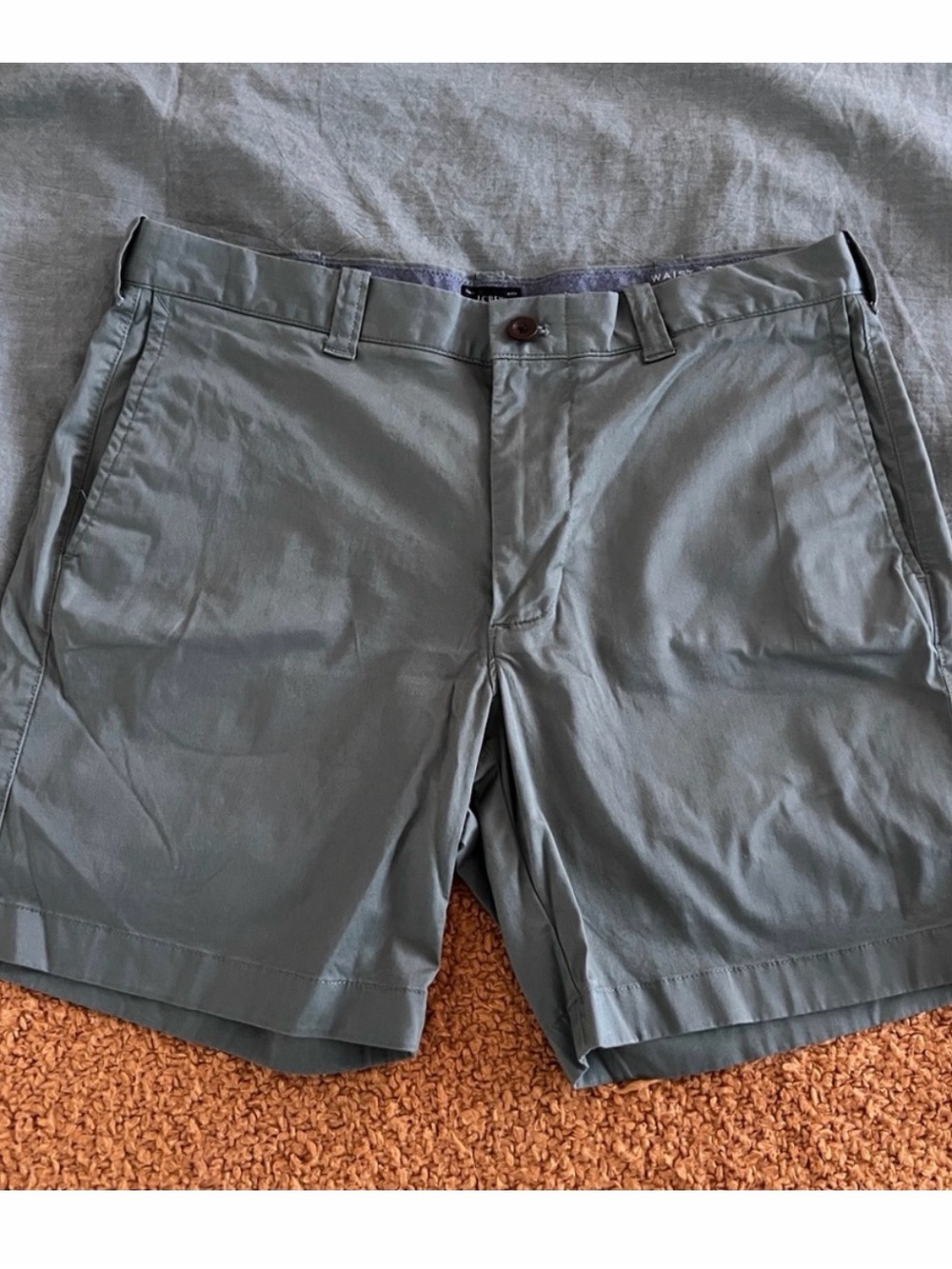 Relisted for buyers bundle - Men's Olive Green Cotton Chino Shorts - Picture 3 of 3